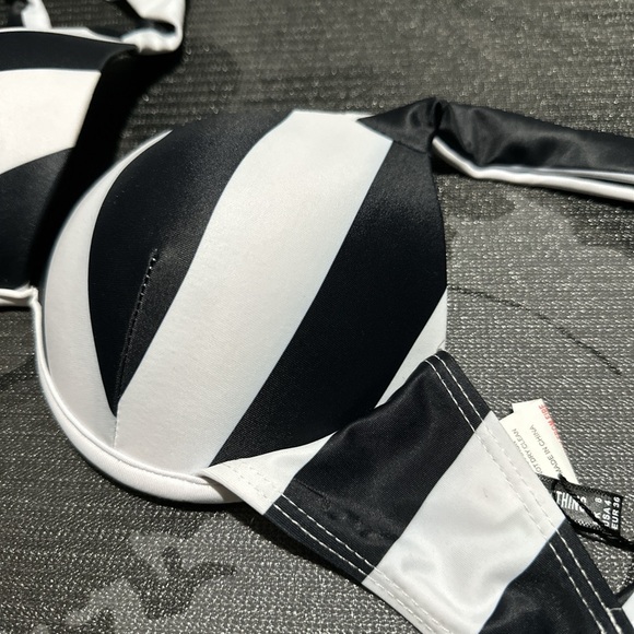 Princess Polly Black and White Striped Bikini Top - Picture 4 of 5